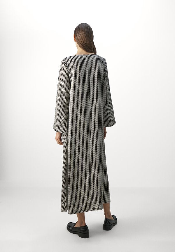 By Malene Birger BAJUNE