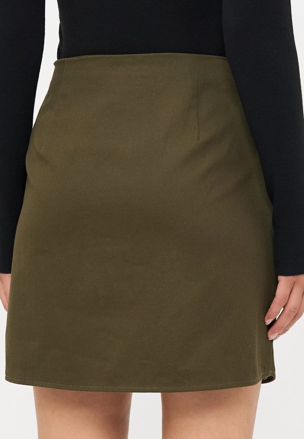 Vero Moda Petite VMGIGI SHORT SKIRT