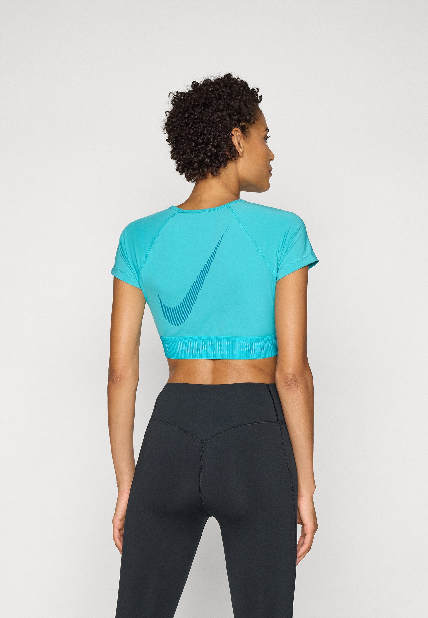 Nike Performance PRO