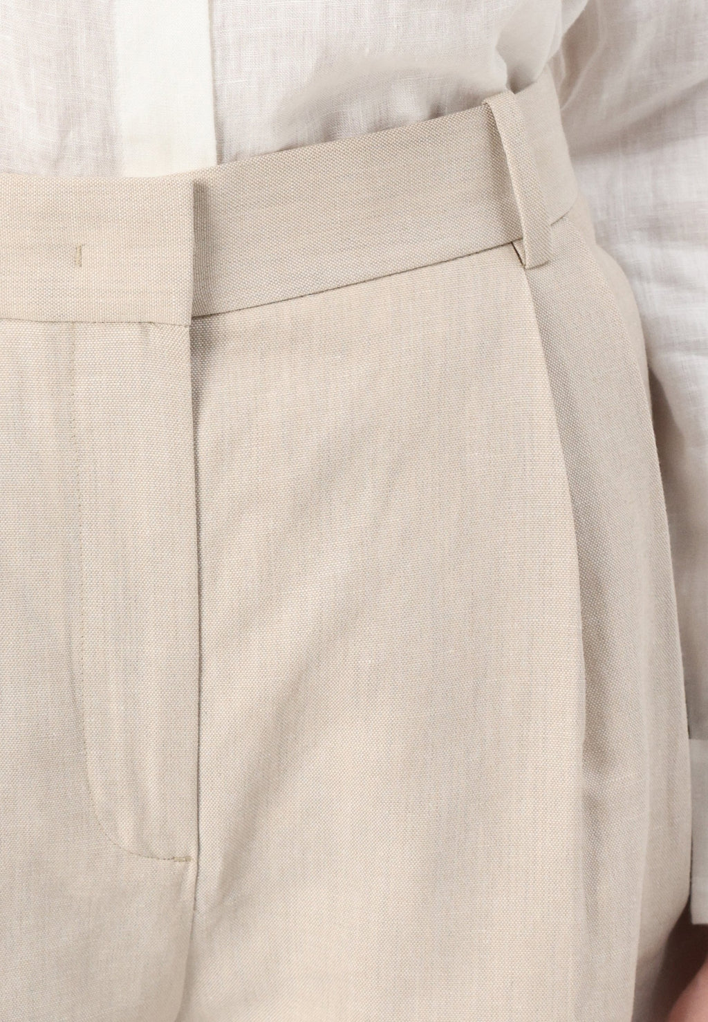 MIX PLEATED  Media 6