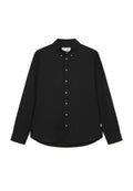 Schwarzes Langarmshirt aus Baumwolle mit einem Button-Down-Kragen, Knopfverschluss vorne und dezentem Logo auf der linken Brust. Glatte Textur.