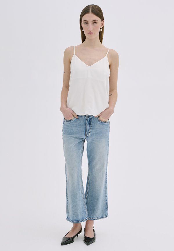 My Essential Wardrobe DANGO 144 KICK