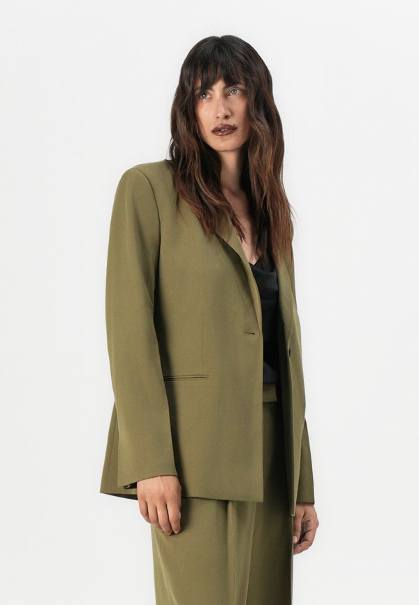 Calvin Klein PLEATED TROUSER