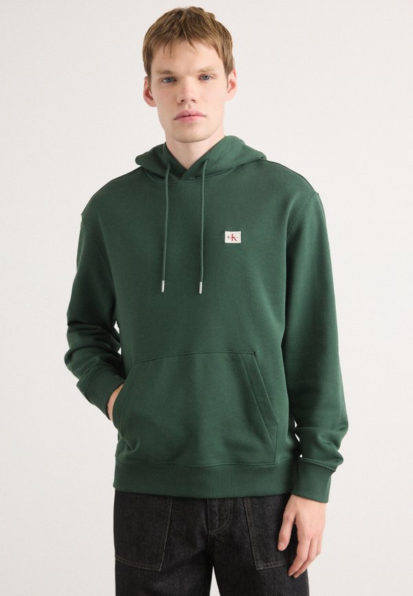 Calvin Klein Jeans BADGE - Hoodie - sycamore