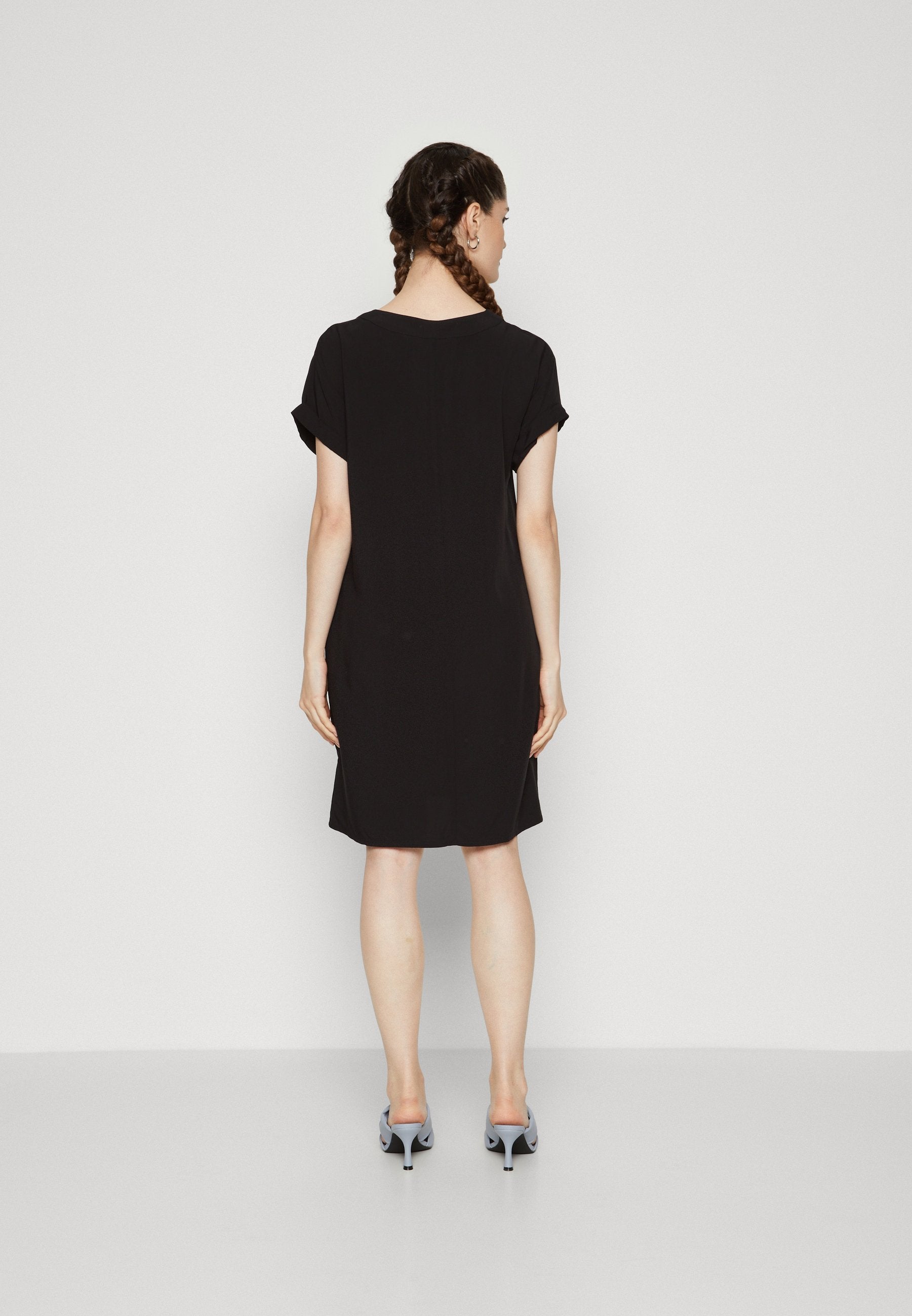 GAP DRESS