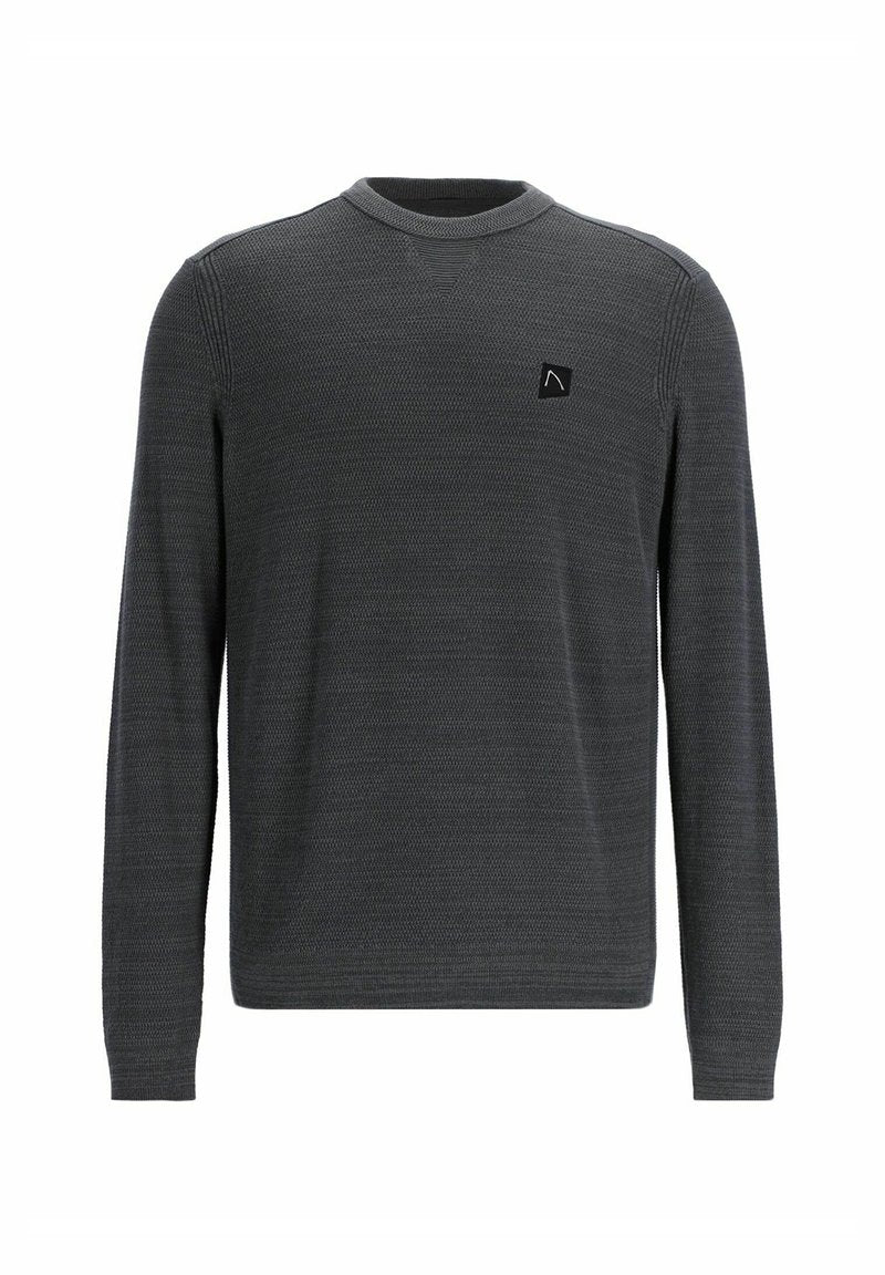 Grauer Pullover mit langen Ärmeln, der ein strukturiertes Strickdesign, einen runden Ausschnitt und ein kleines schwarzes Logo auf der Brust besitzt.