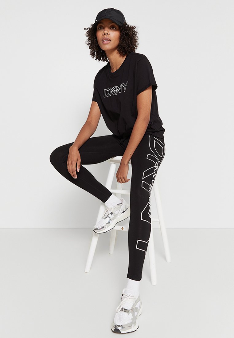 DKNY Sport