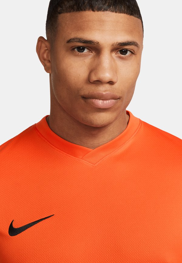 Nike Performance TIEMPO PRE - Football jersey - orangeschwarz