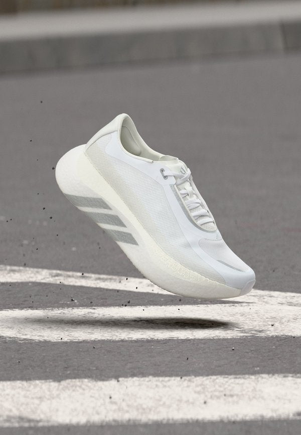 adidas Performance HYPERBOOST EDGE - Road running shoes - footwear white/silver-coloured metallic/metallic