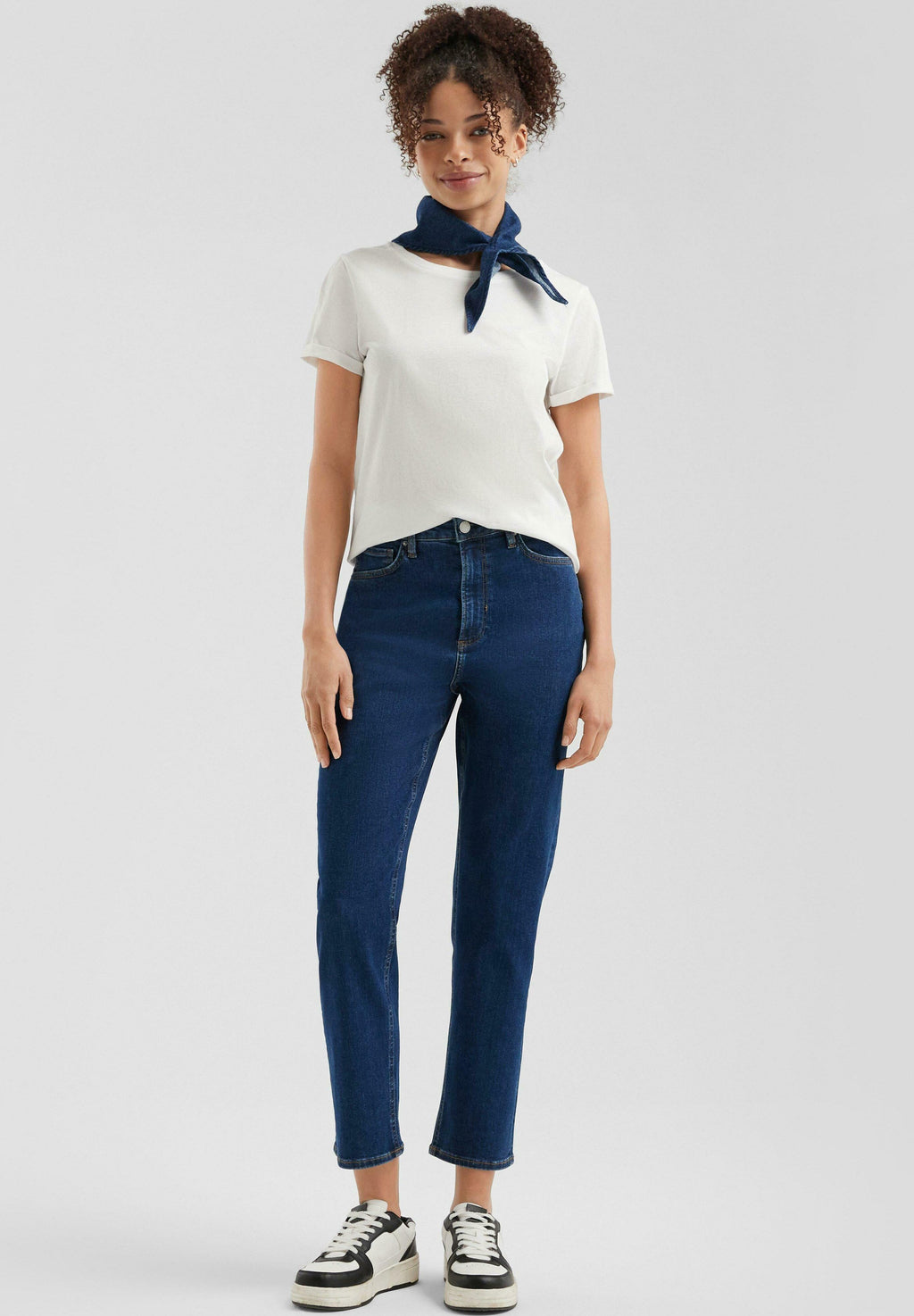 QS  TIZIE HIGH RISE