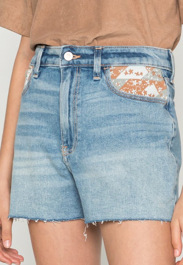 Hollister Co. UHR MOM FABRIC PATCHWORK