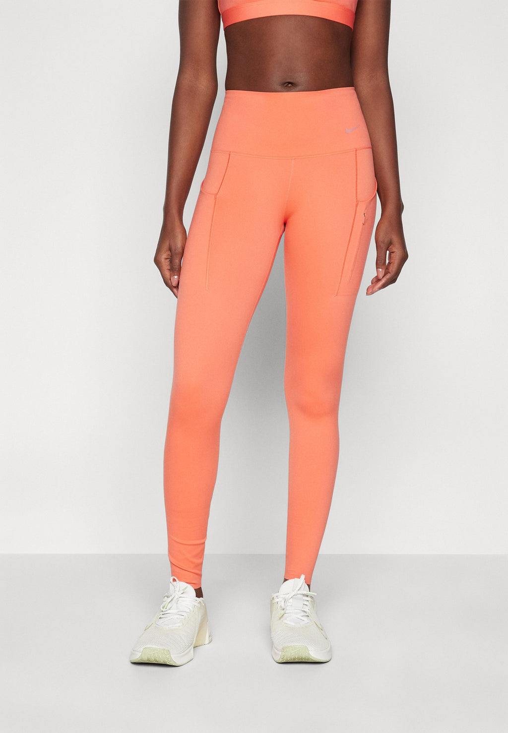Nike Performance GO