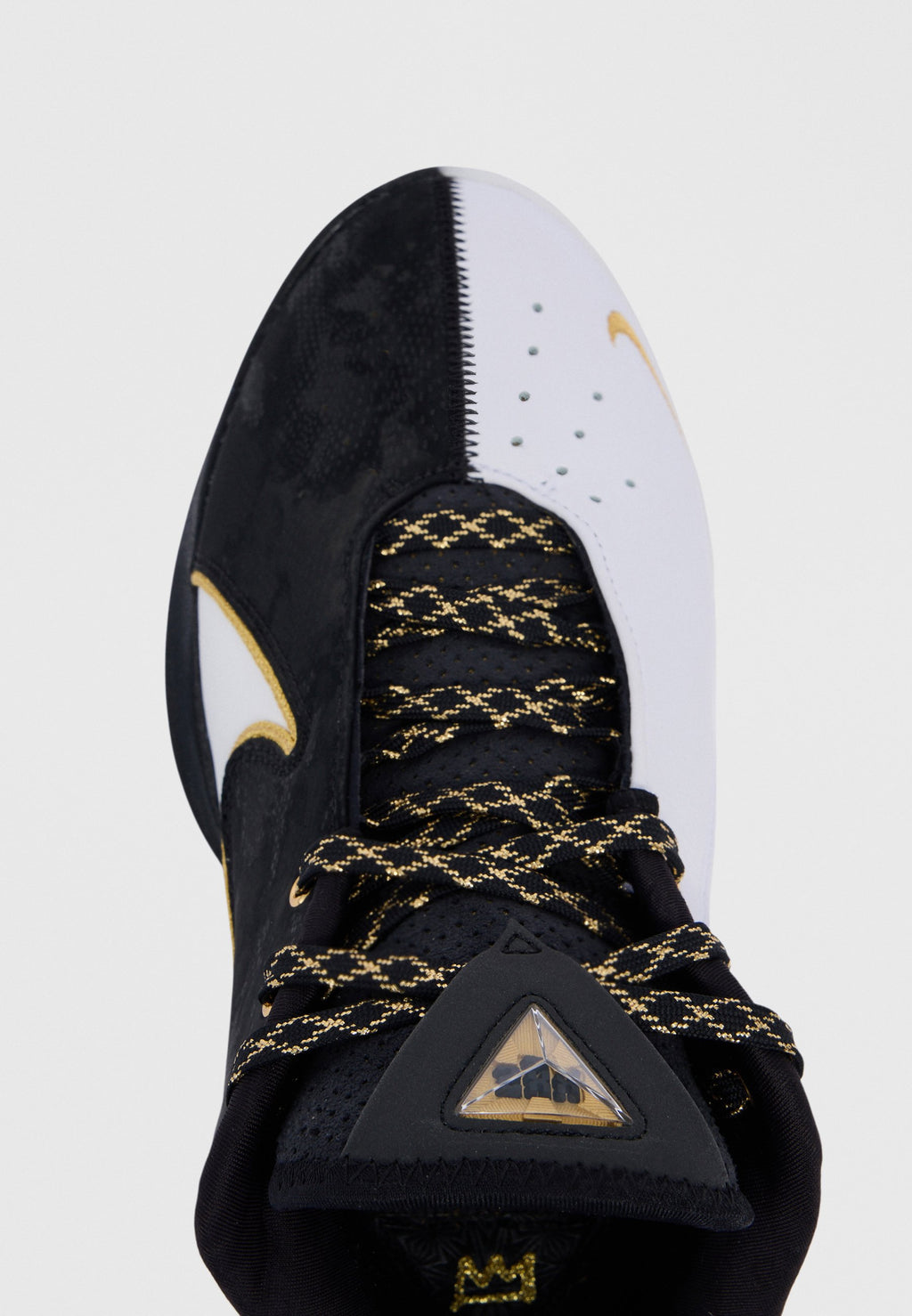 Nike Performance LEBRON XXII