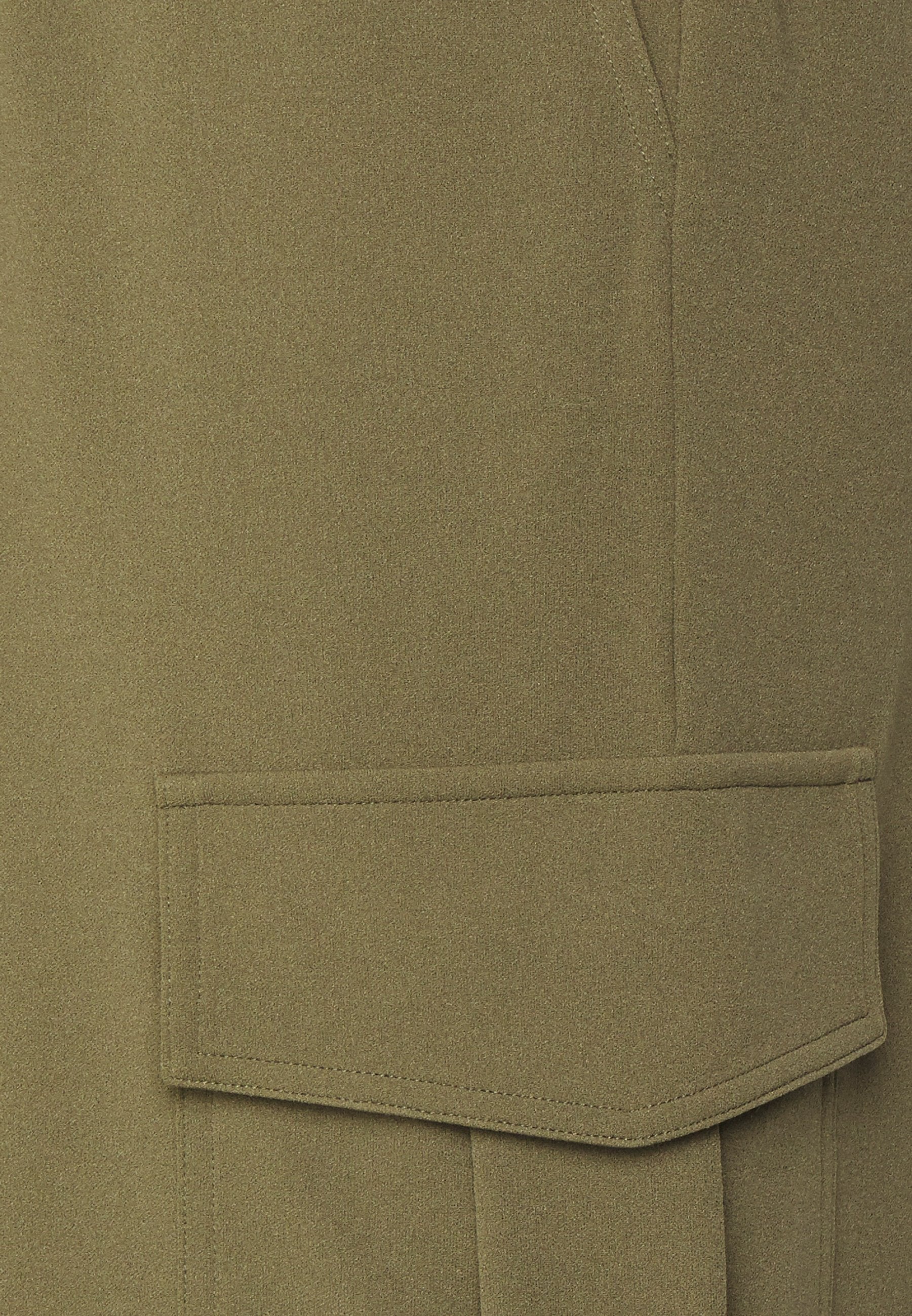 ONLOLA PANT Media 5