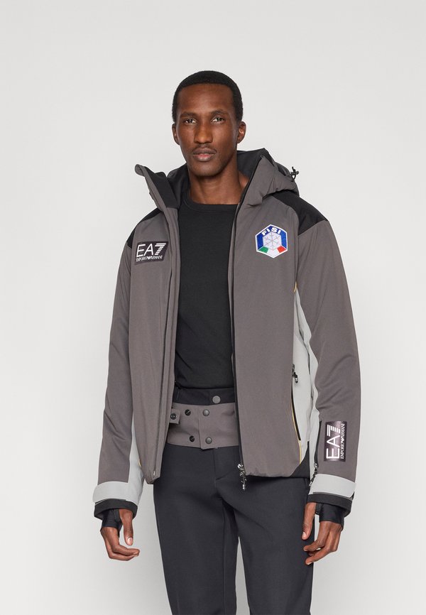 EA7 Emporio Armani