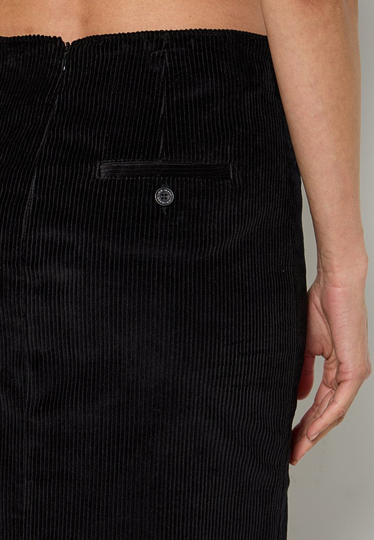LOIS Jeans