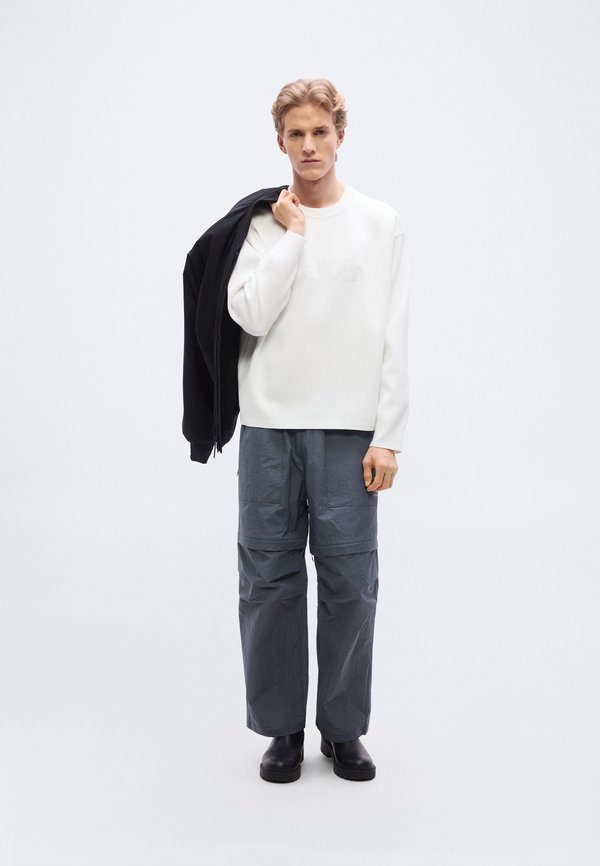 Calvin Klein Jeans 3D CHEST LOGO MODERN