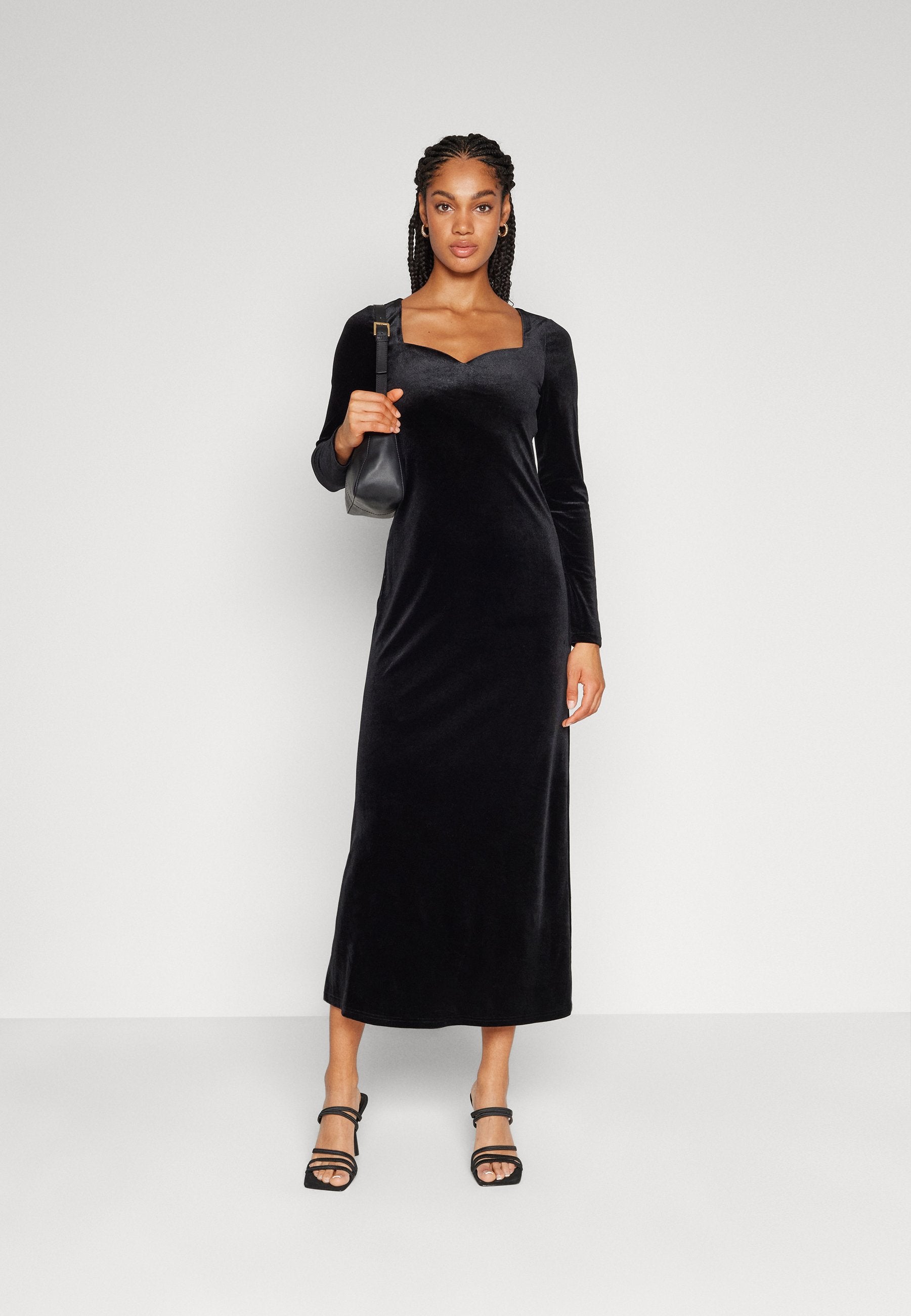 ONLSCARLET DRESS Media 2