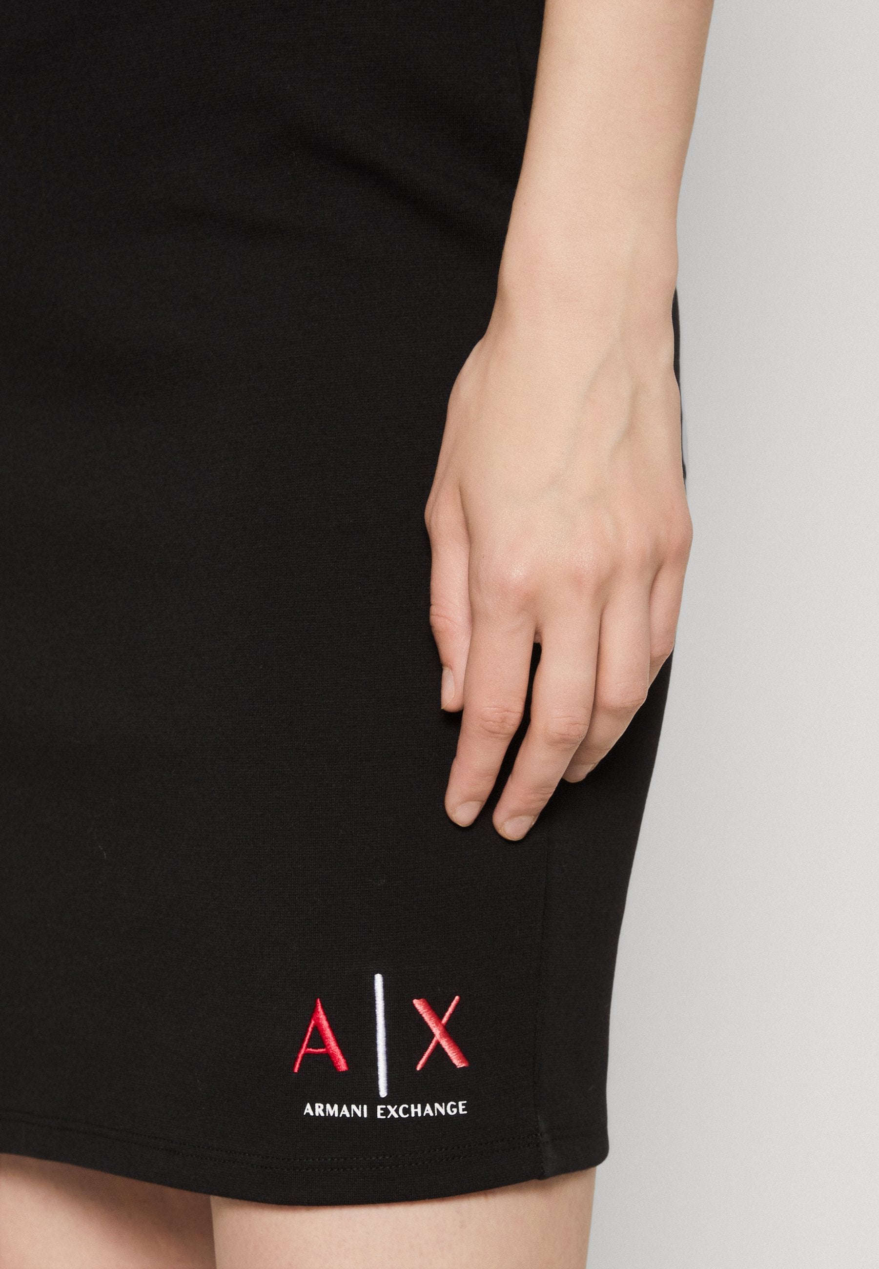BODYCON Media 6