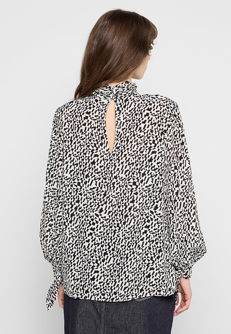 KARL LAGERFELD Bluse Media 3