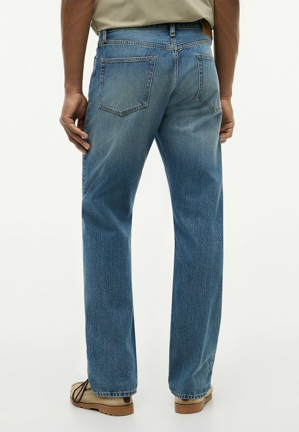 Tommy Hilfiger WHISKERED RELAXED STRAIGHT LEG JEANS