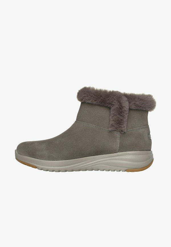 Skechers ON-THE-GO STELLAR COZY STEP - Winter boots - taupe
