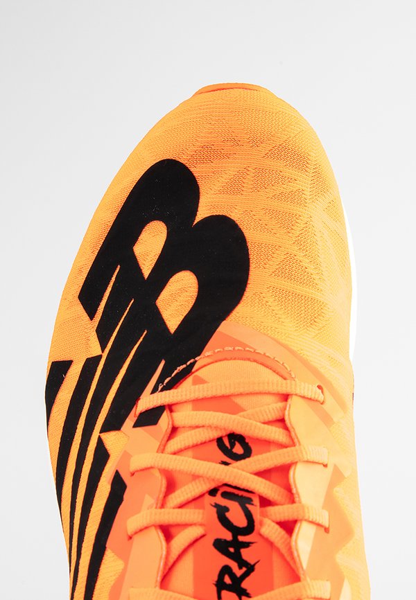 New Balance XC7