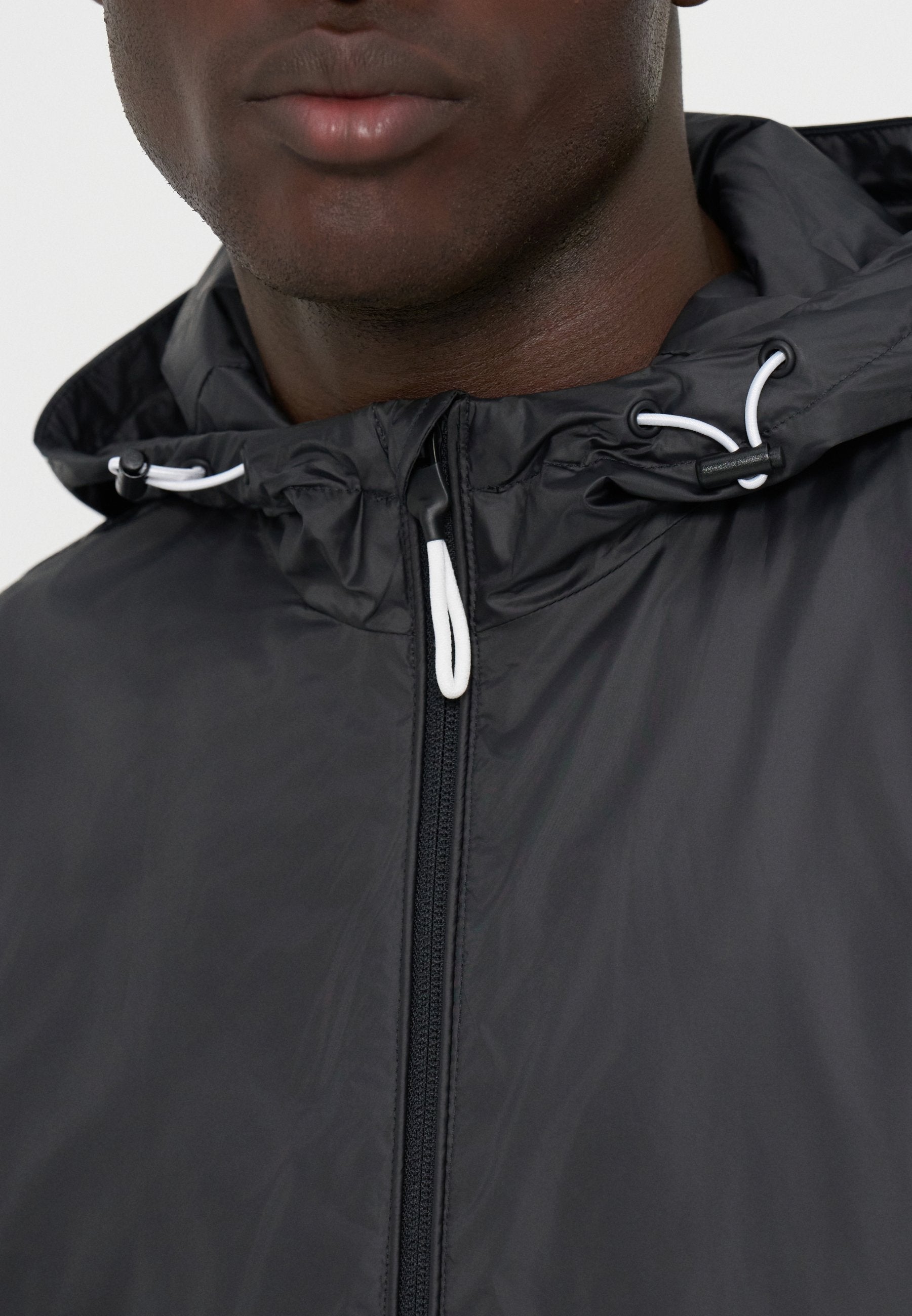 EA7 Emporio Armani Bomberjacke Media 5