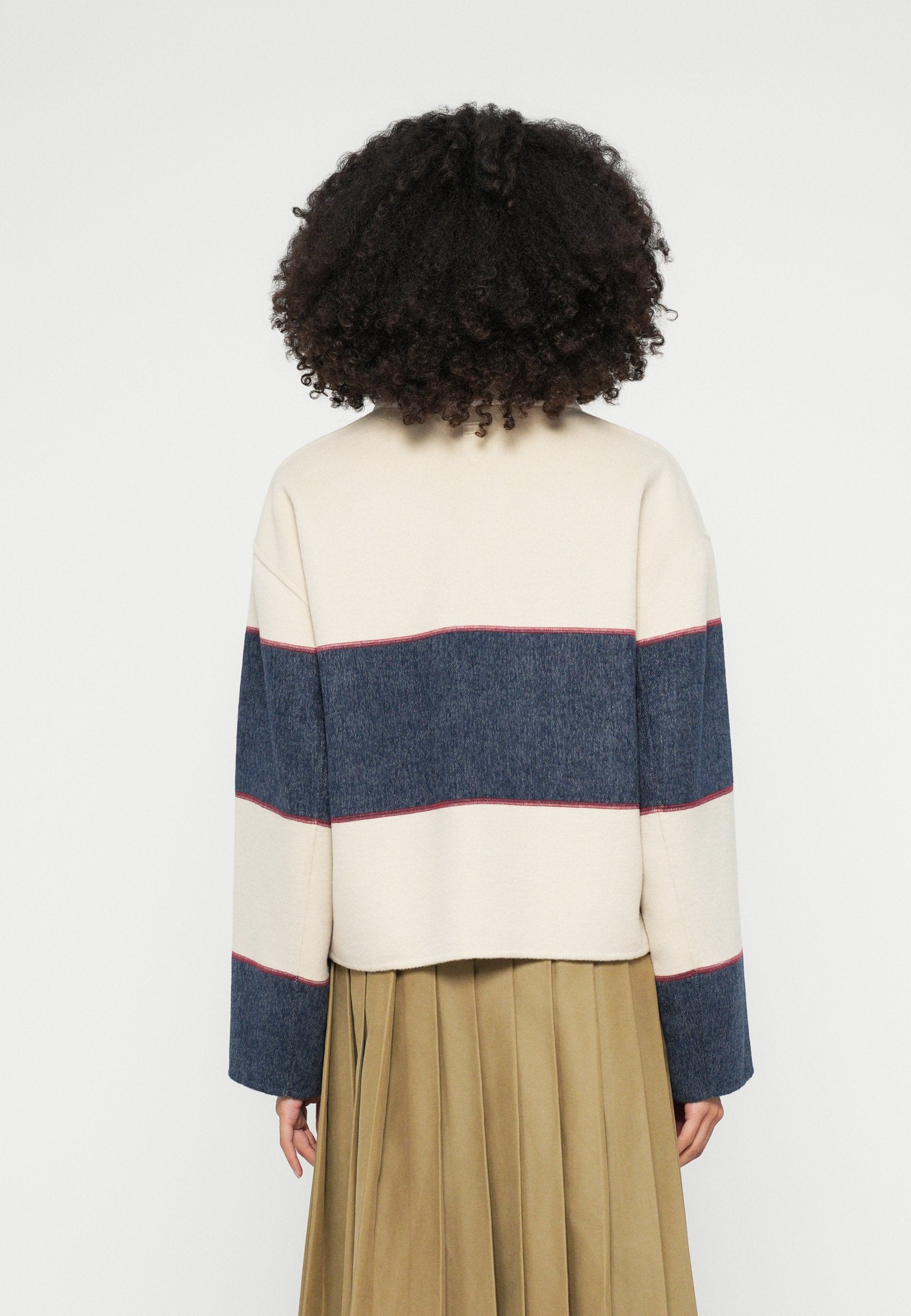 OVERSIZED WOOL BLEND RUGBY CROPPED JACKET Media 4