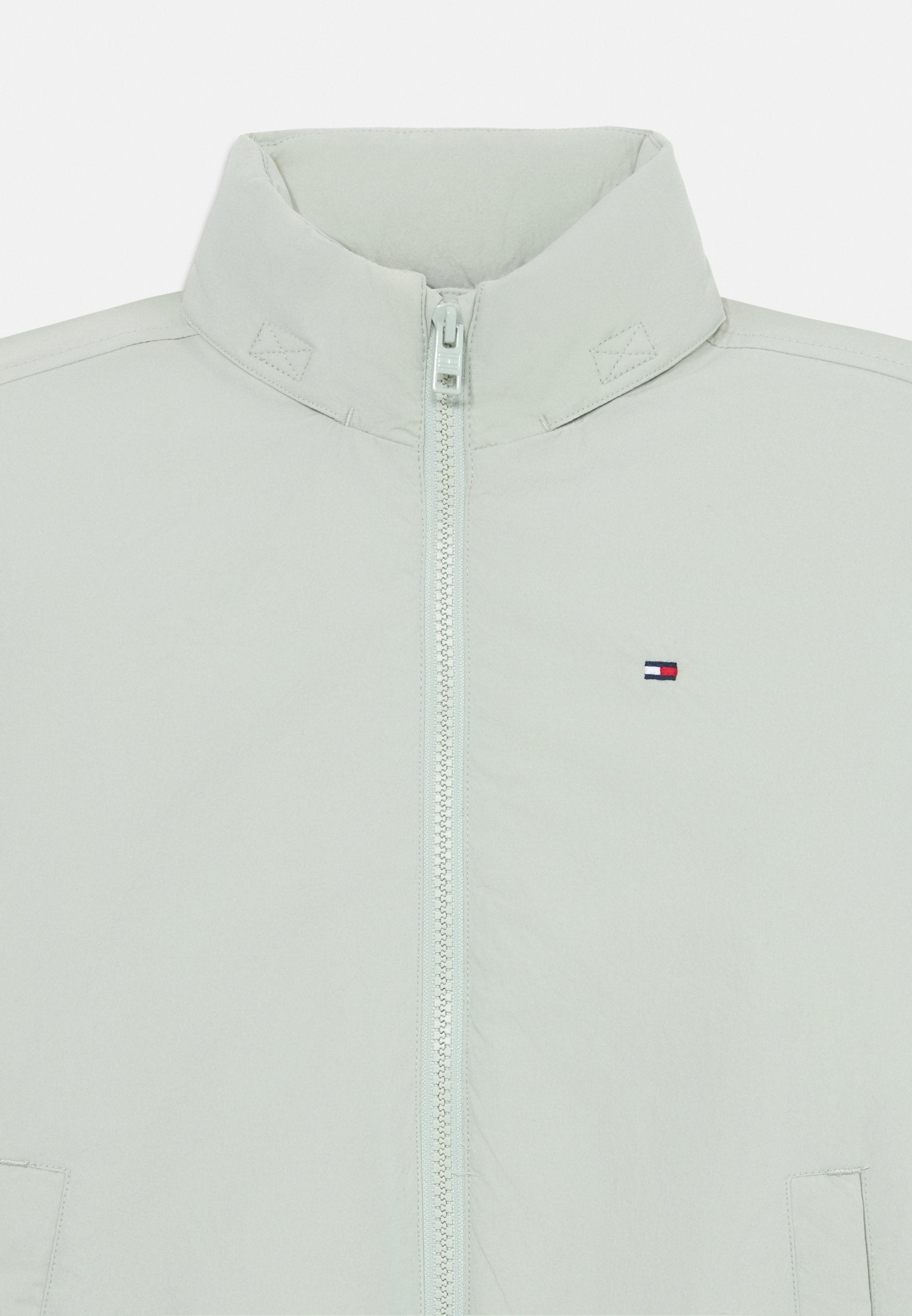 ESSENTIAL PACKABLE HOOD PADDED JACKET Media 3