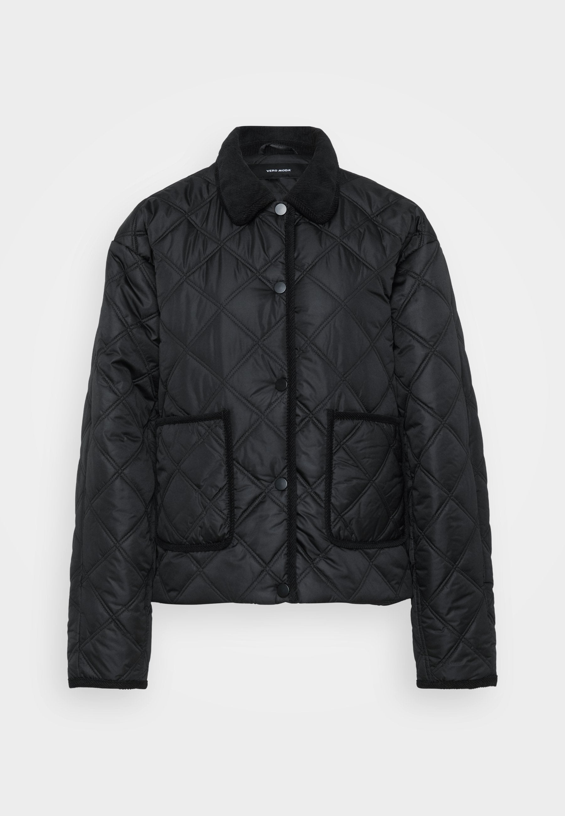Schwarze gesteppte Jacke mit einem cordjackenkragen, ausgestattet mit zwei Vordertaschen und Druckknopfverschluss. Das strukturierte Muster sorgt für visuelles Interesse.