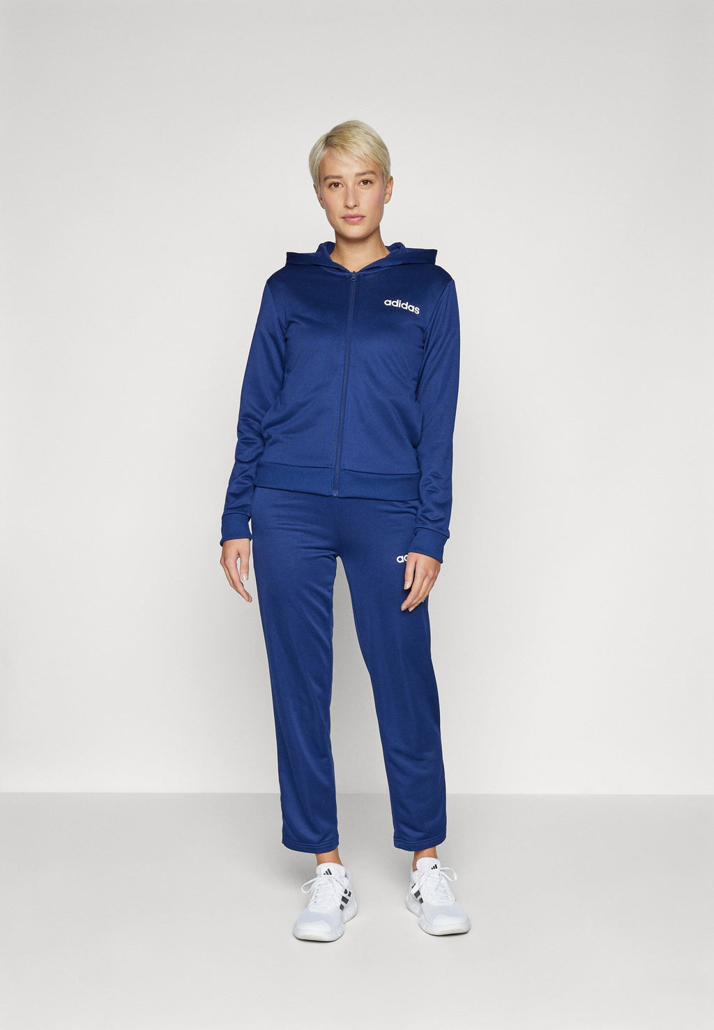 adidas Sportswear ESSENTIALS LINEAR