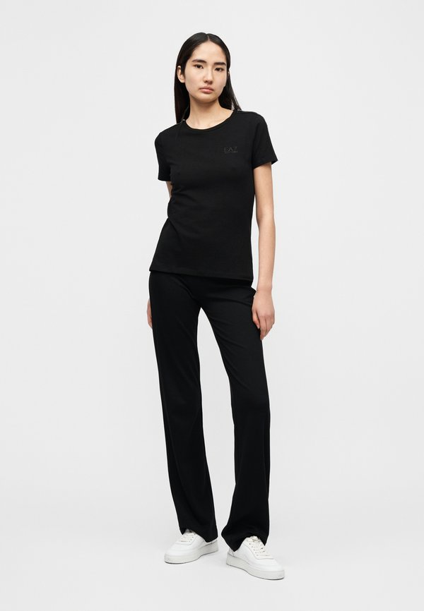 EA7 Emporio Armani