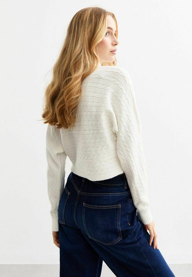 New Look CABLE CROP