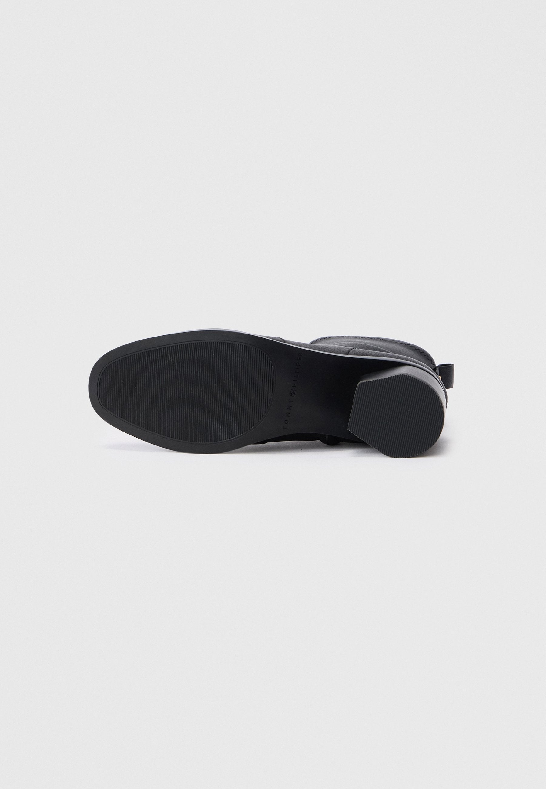 STRETCH BOOTIE Media 6