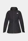 Schwarze wasserdichte Jacke mit einem frontalen Reißverschluss, verstellbare Kapuze und taillierter Passform. Auf der Brust befindet sich ein kleines weißes Logo.