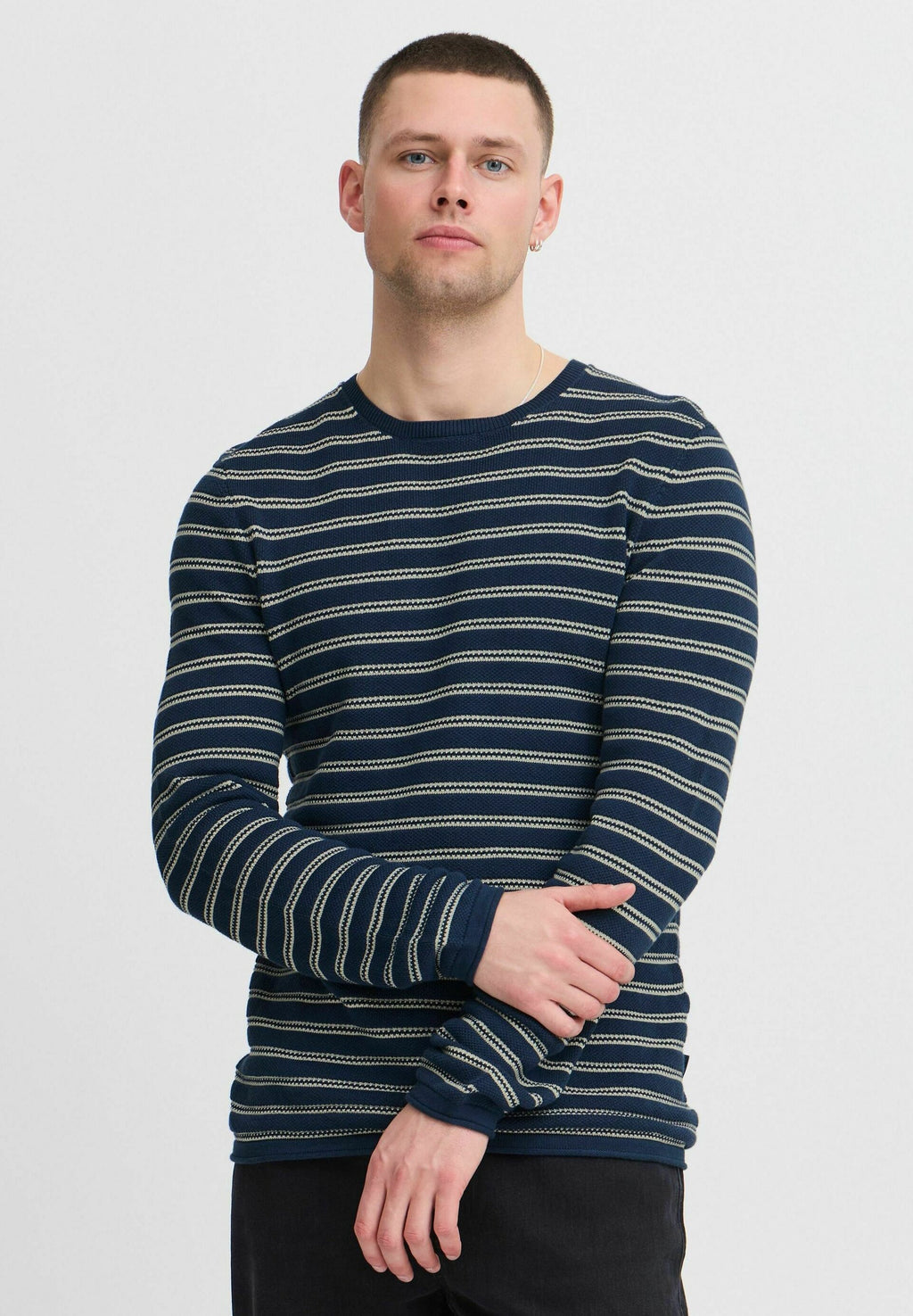 BHAJLAN FINE KNIT STRIPED Media 3