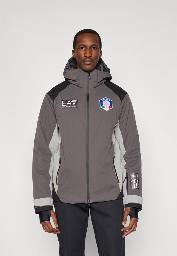 EA7 Emporio Armani