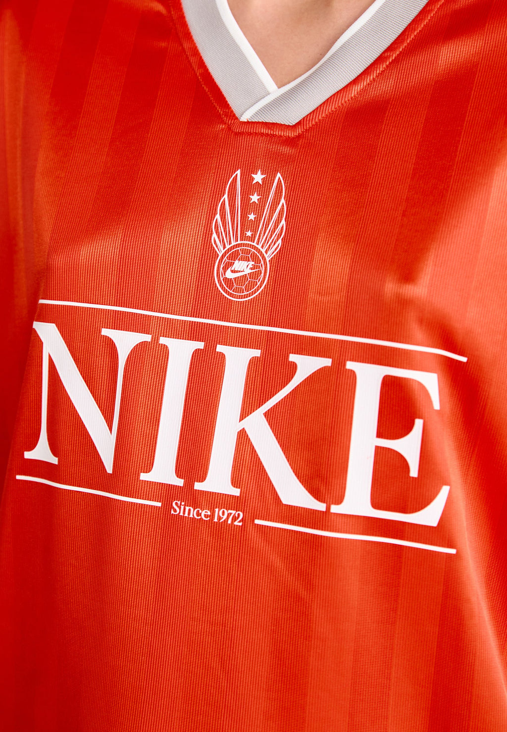 Nike Sportswear V NECK