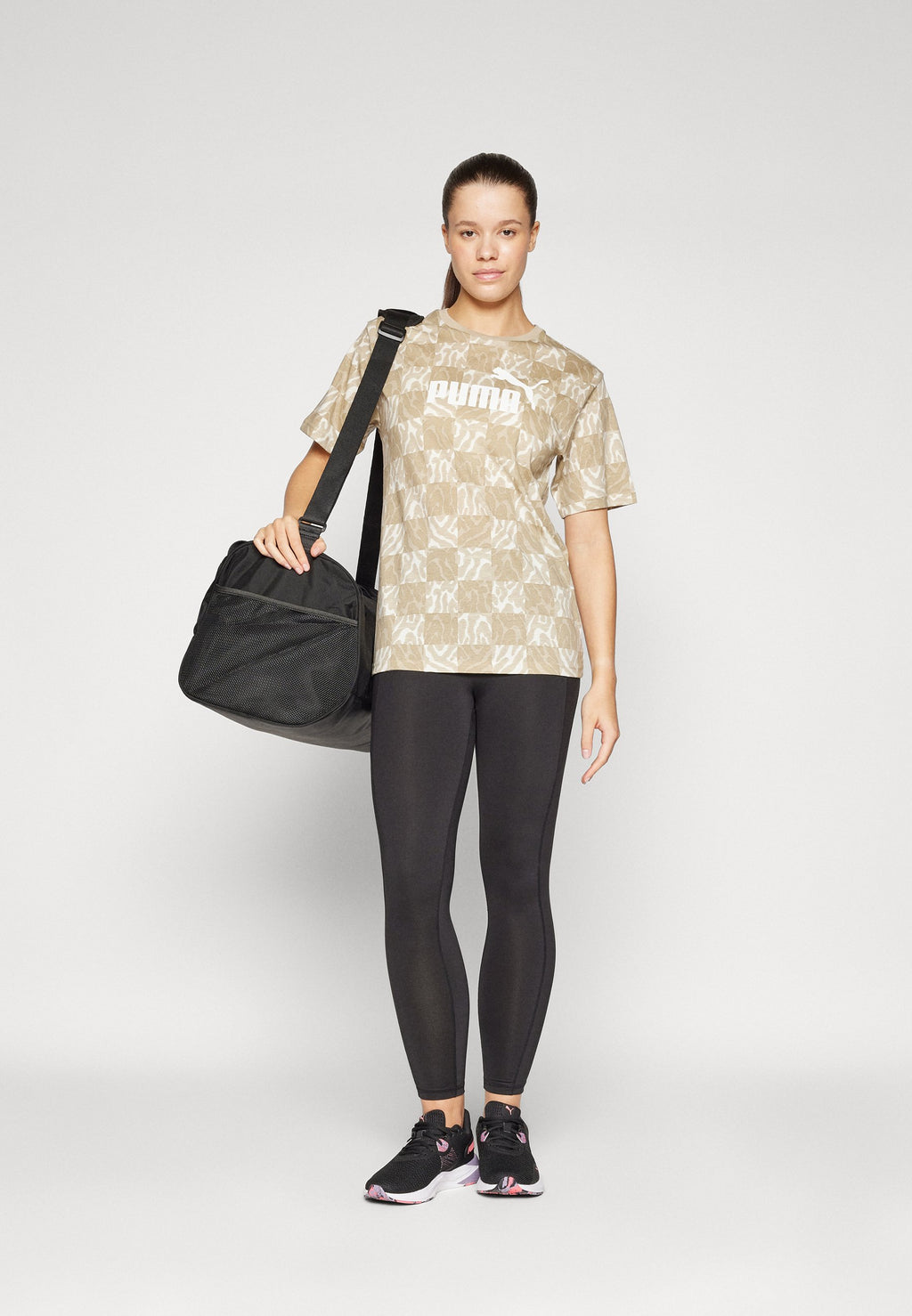 Puma GRAPHIC RELAXED