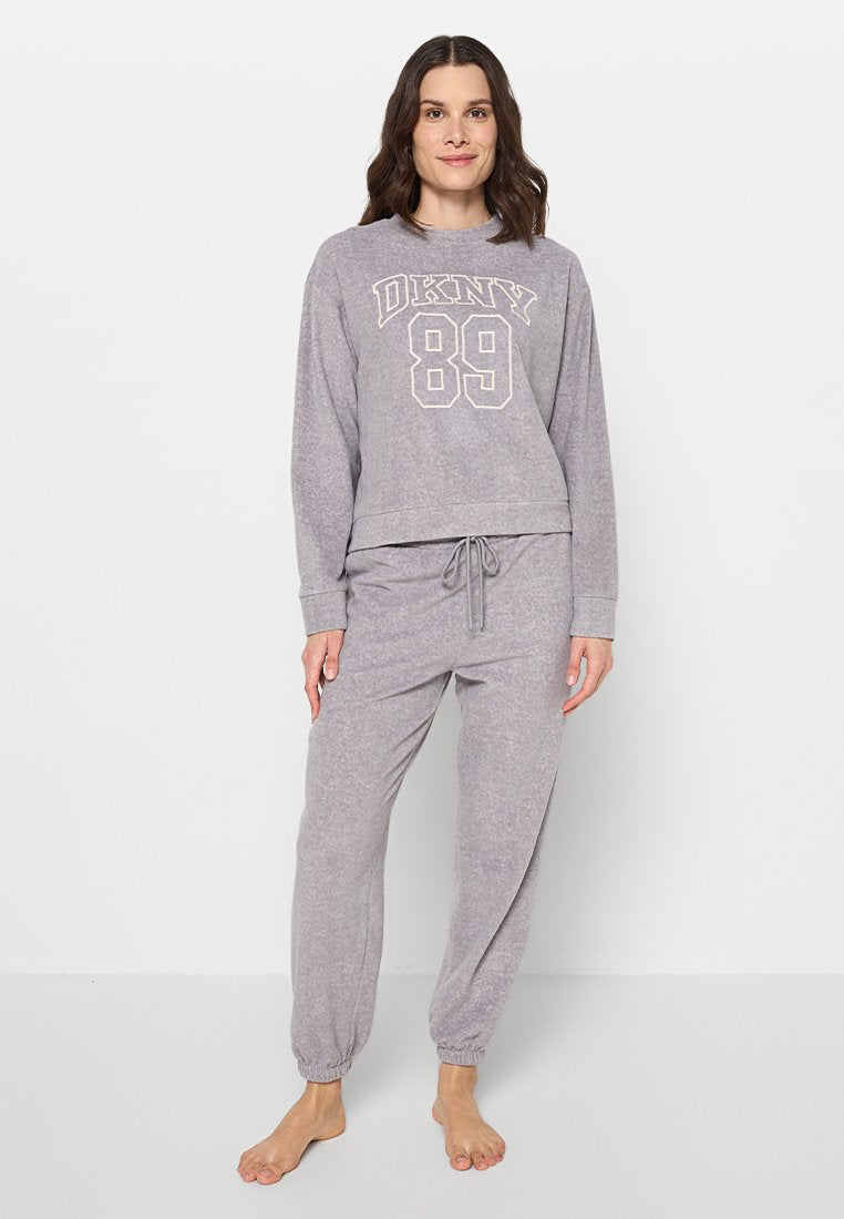 DKNY Loungewear Nachtwäsche Set Media 1
