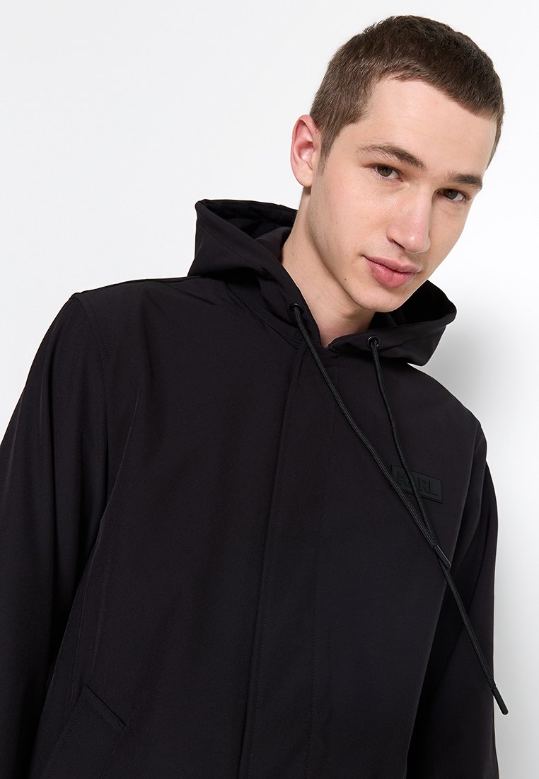 KARL LAGERFELD Parka Media 4