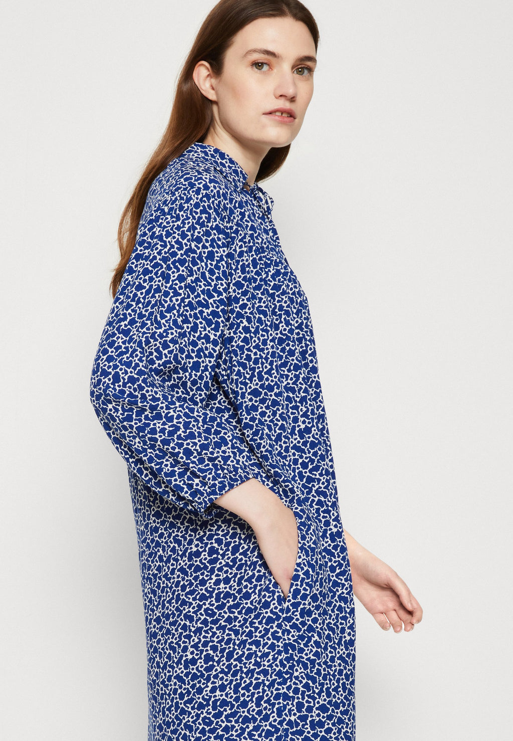 DRESS MIDI  Media 5