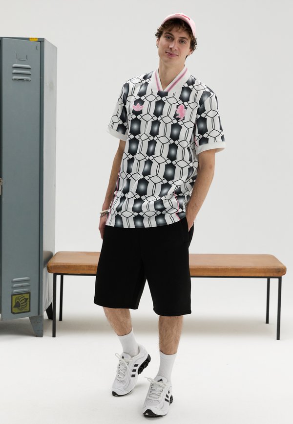 adidas Performance JUVENTUS TURIN LIFESTYLER JERSEY