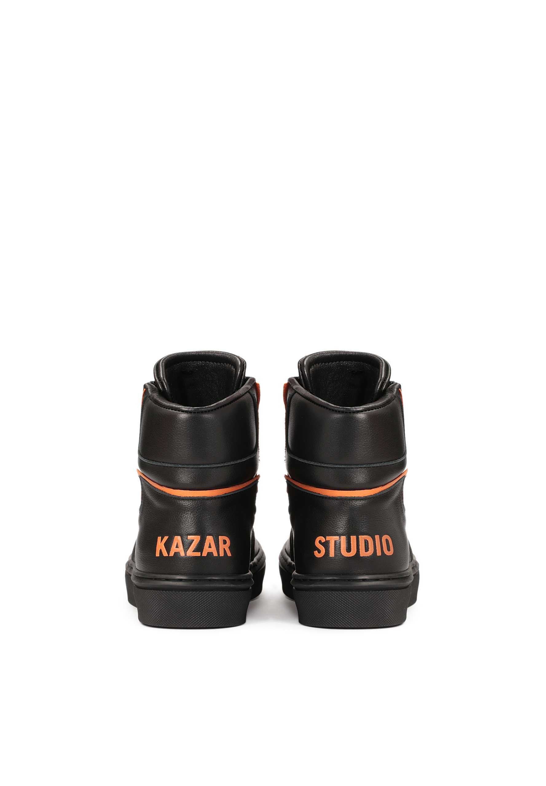 Kazar BARTON