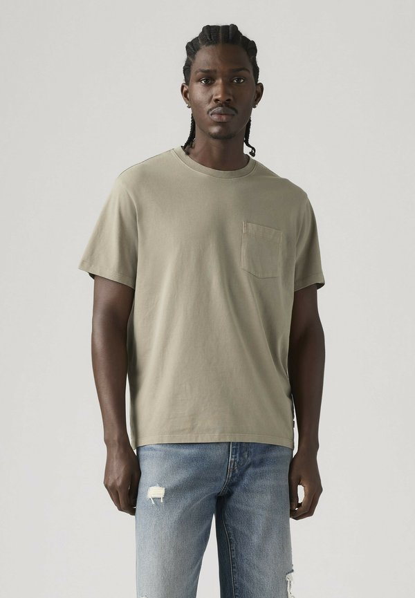Levi's® RELAXED POCKET TEE - Basic T-shirt - garment dye fa- neutrals
