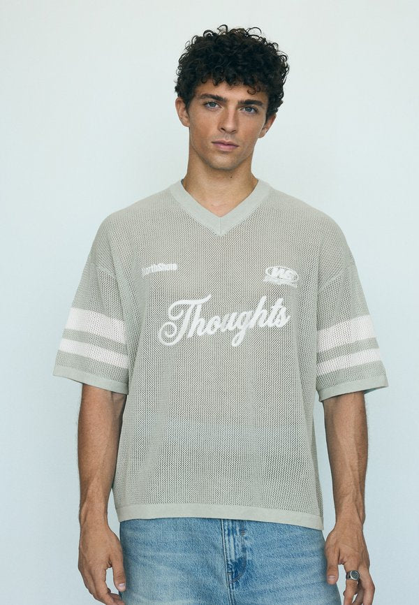 Bershka EMBROIDERED MESH V-NECK - T-SHIRT - Print T-shirt - green