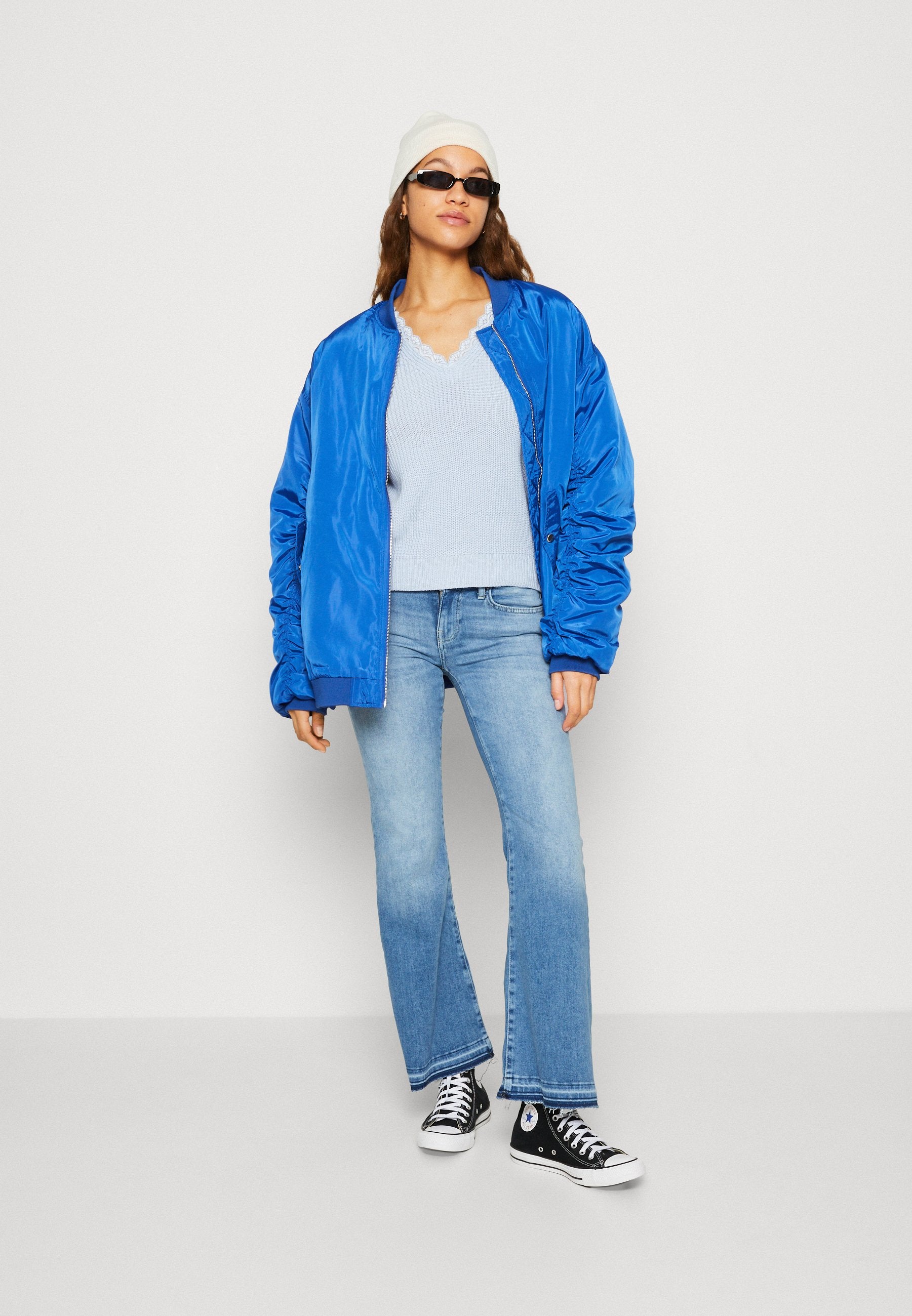 Flared fit ONLTIGER Low waist Media 2