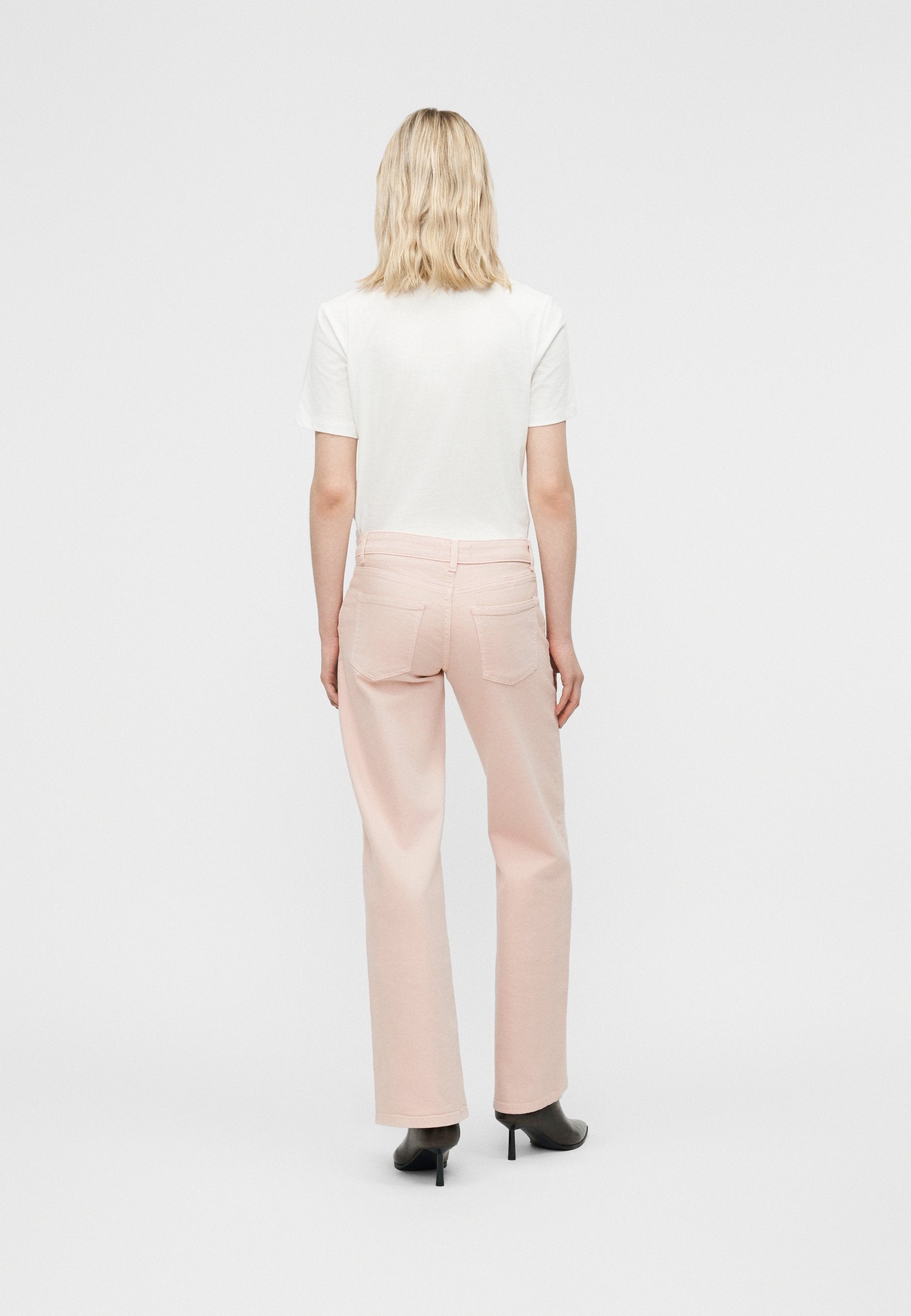Wide-fit ONLJUDY Low waist Straight Fit Media 4