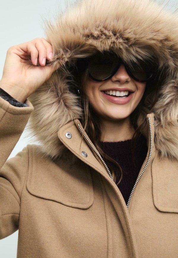 Stradivarius WITH HOOD